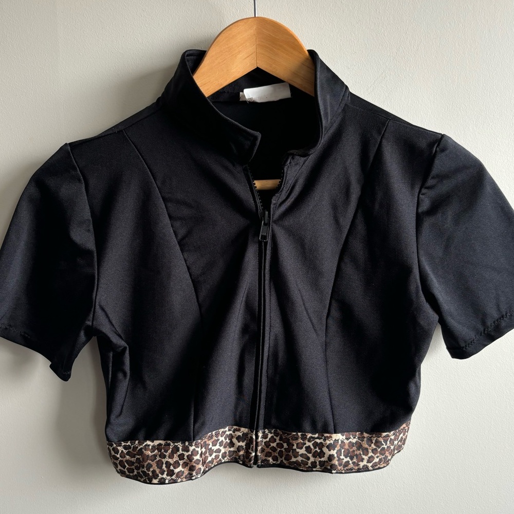 Vintage “RedD Wear” Y2K style Zip Up cropped top.